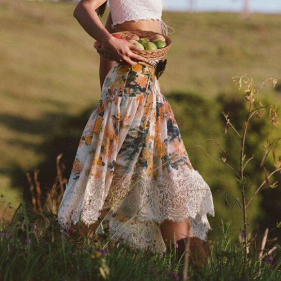 NWOT Anthropologie Asymmetrical Lace A-Line Skirt Small - Chic & Unique Closet E - Picture 4 of 13